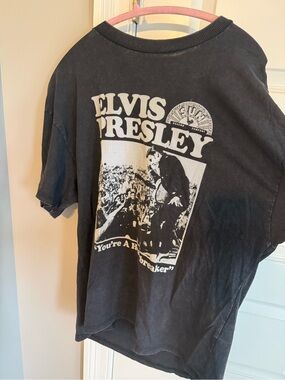 Elvis Presley Black Oversized Graphic Tee - Classic Concert Shirt